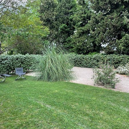 Arles Campagne Location "La Campagn'Arles" Bed & Breakfast Bagian luar foto